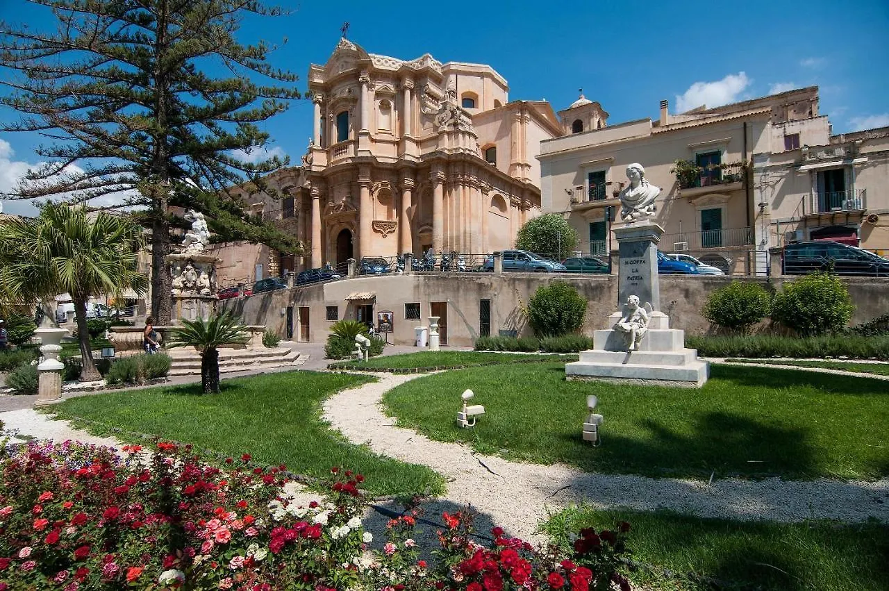 Casa Del Sole Villa Noto Italy